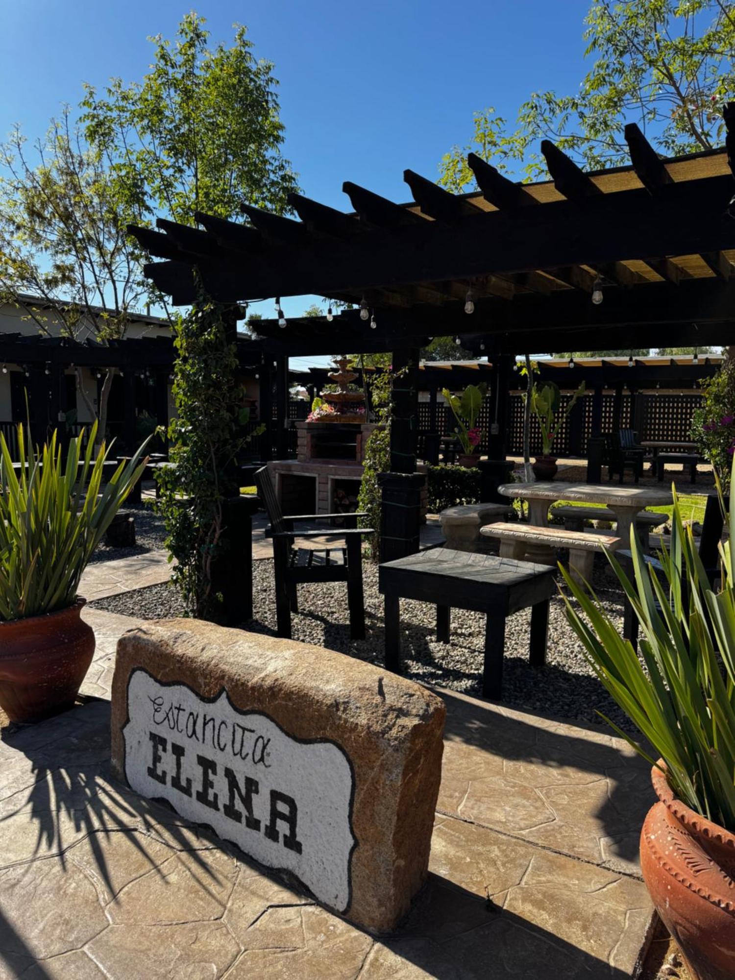 Estancita Elena Hotell Valle de Guadalupe Exteriör bild